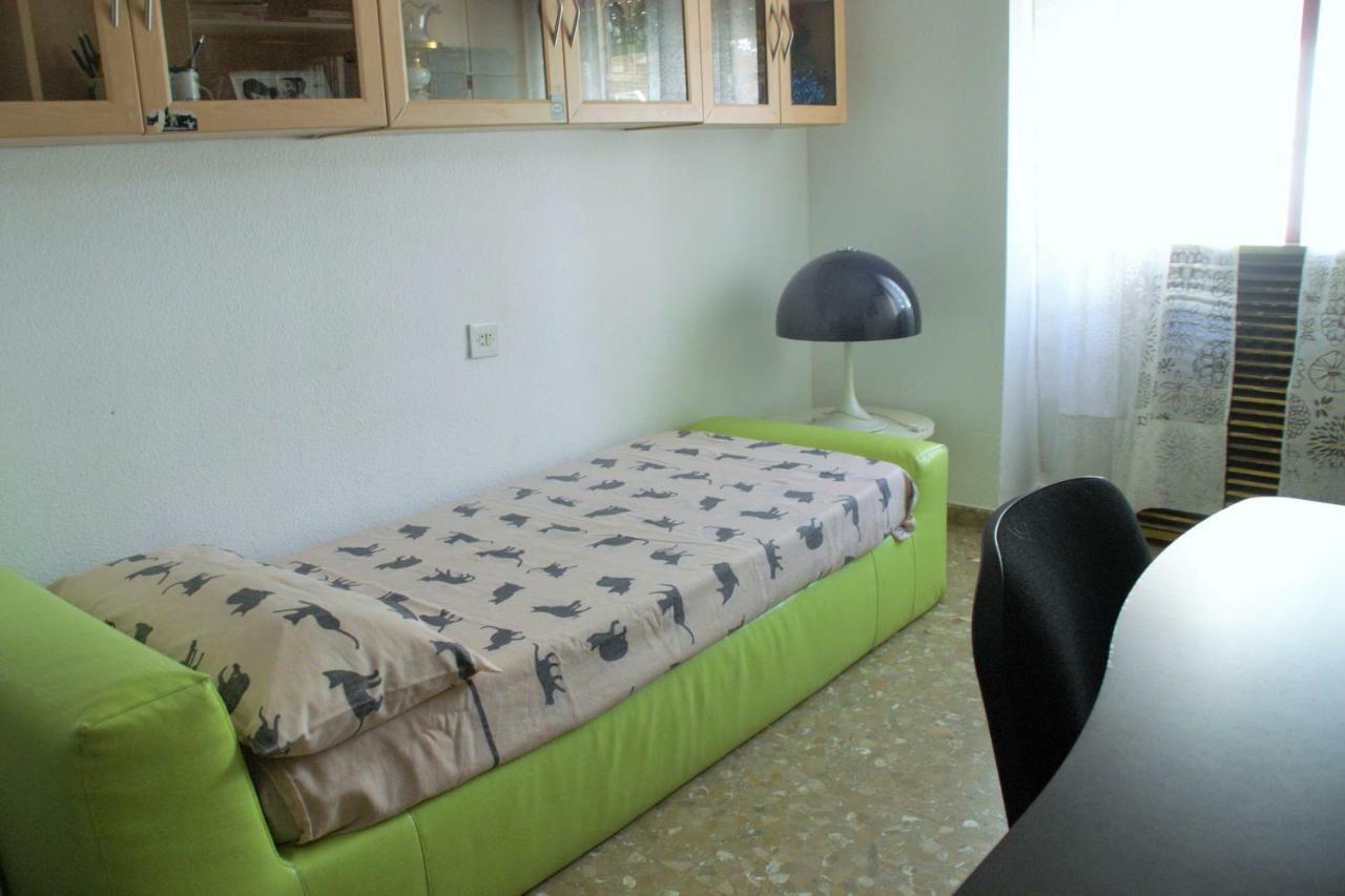 Lola Appartement Granada Buitenkant foto